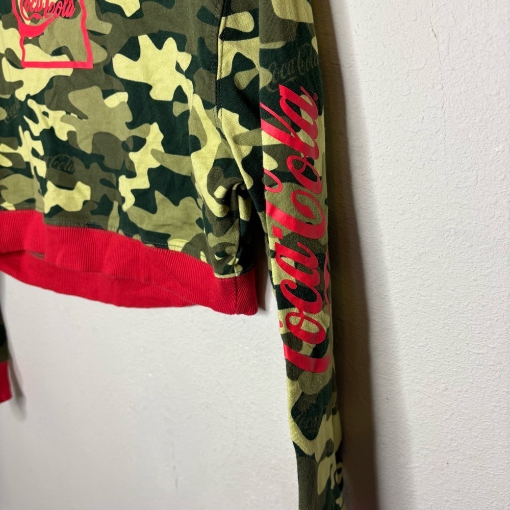 Coca Cola Long Sleeve Camoflauge Crop Top Size M - Picture 3 of 7